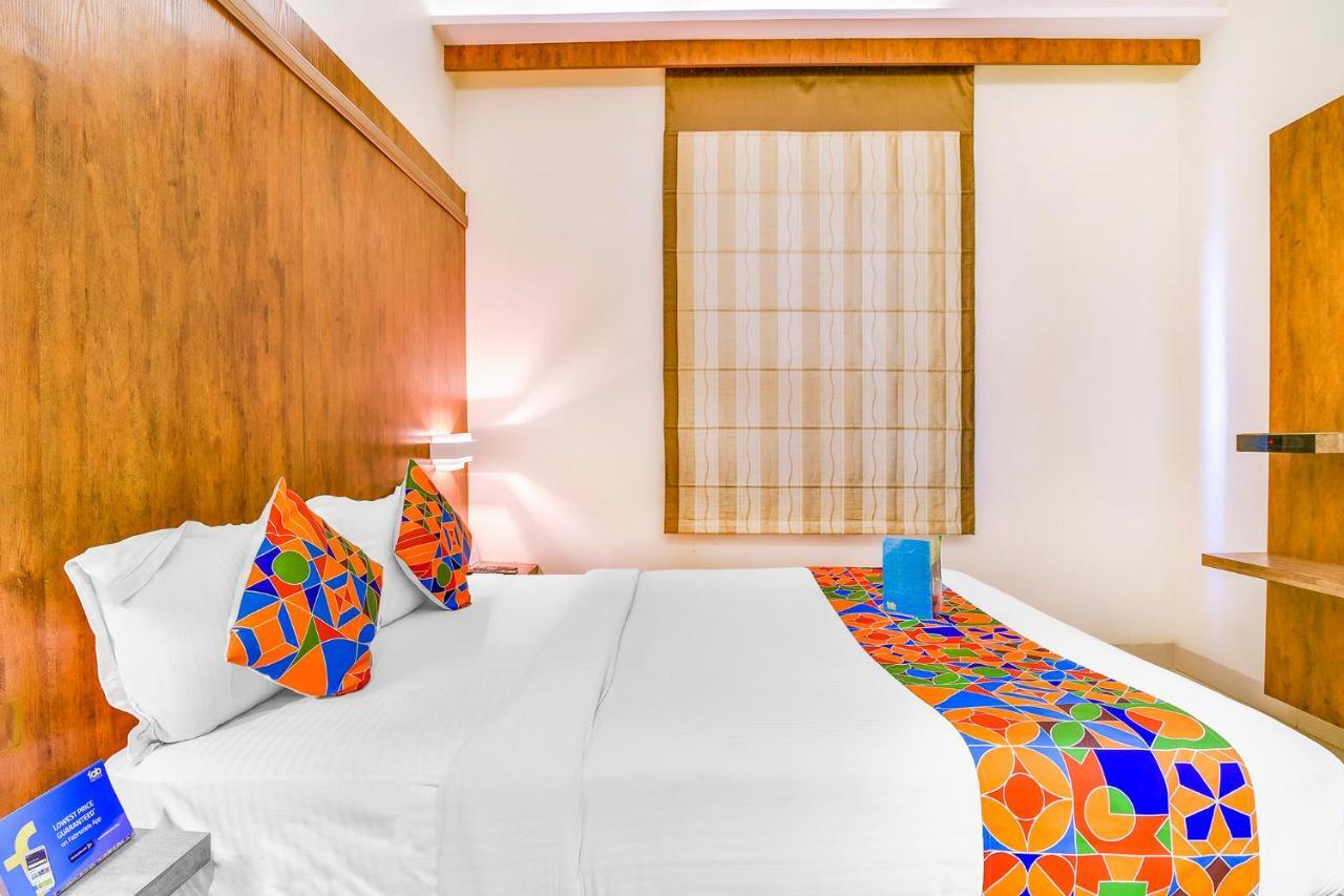 Fabhotel Arastu Nampally Хайдарабад Экстерьер фото