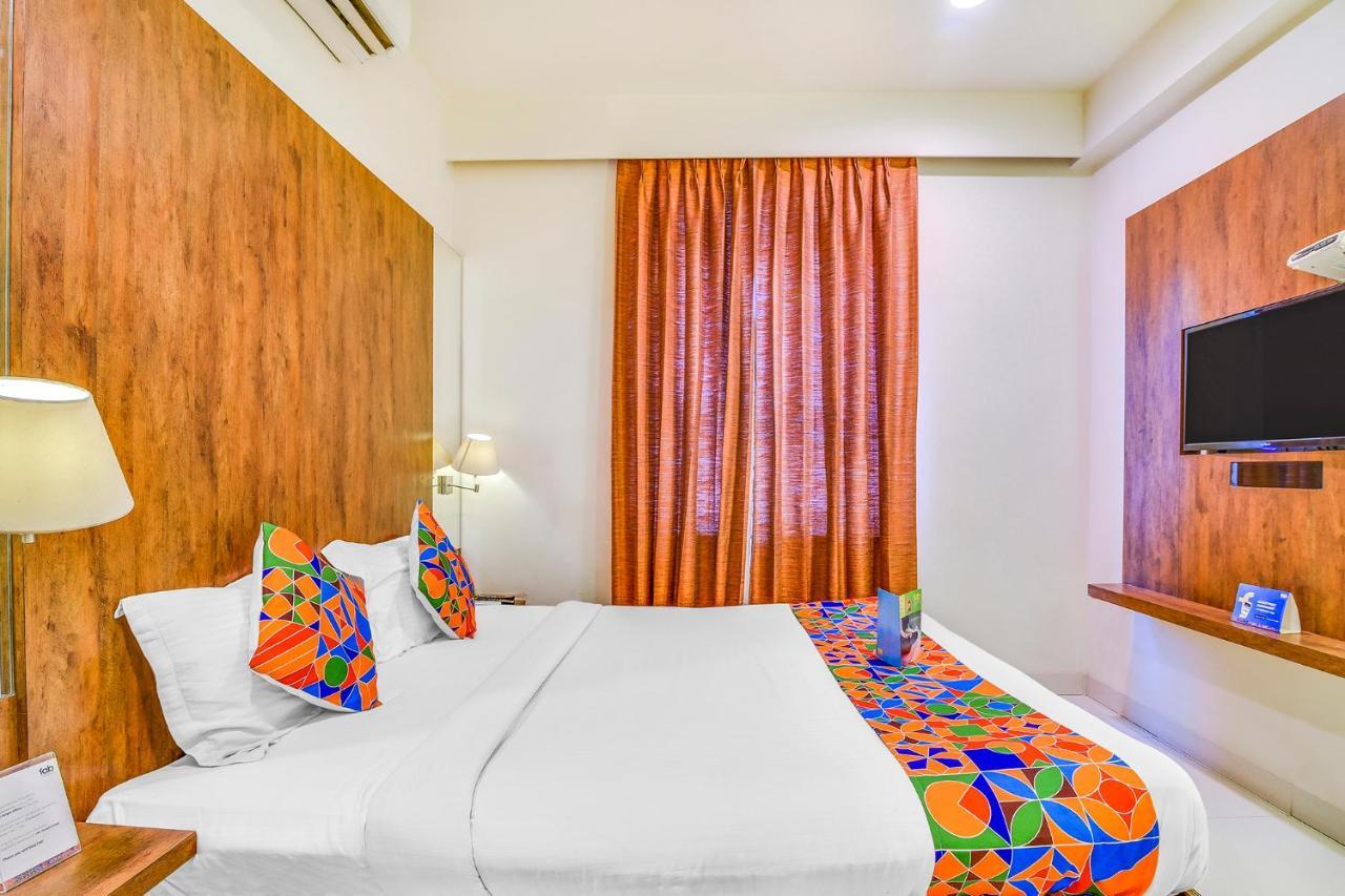 Fabhotel Arastu Nampally Хайдарабад Экстерьер фото