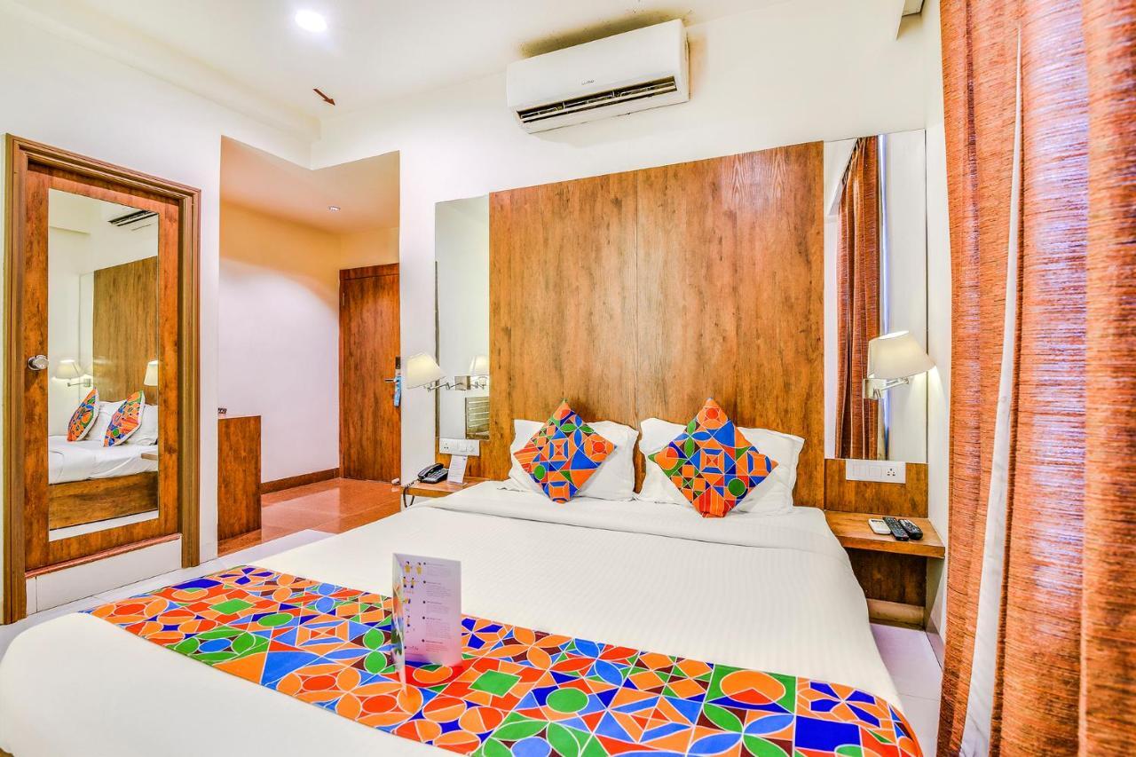 Fabhotel Arastu Nampally Хайдарабад Экстерьер фото